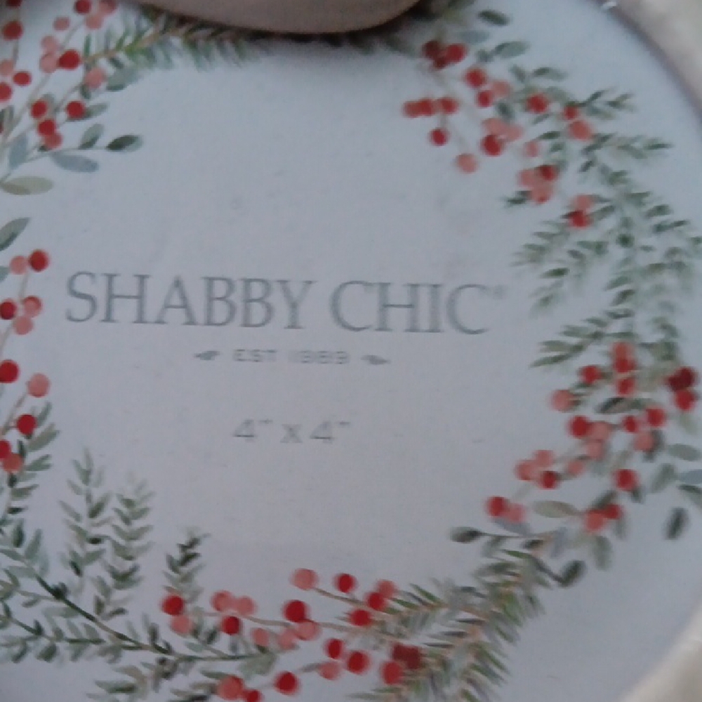 Shabby Chic Santa Claus Frame in Red and Cream - Picture 5 of 5